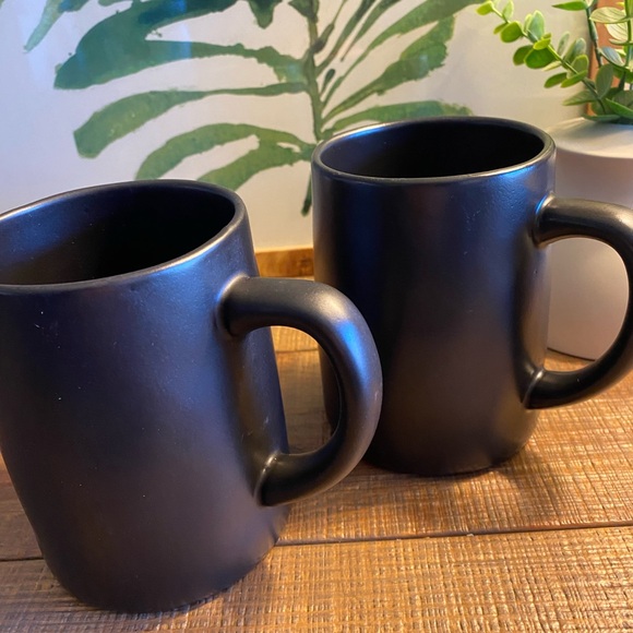 Hearth & Hand with Magnolia set of 2 Mugs - Picture 2 of 8